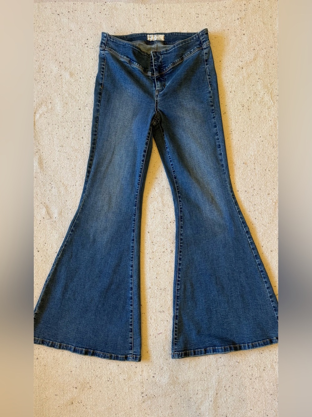 Free People Women’s W31 Blue Flare Jeans Medium Wash Bell Bottom Boho Y2K